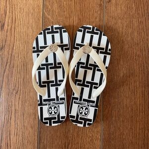 Tory Burch Monochrome Patterned Flip Flops